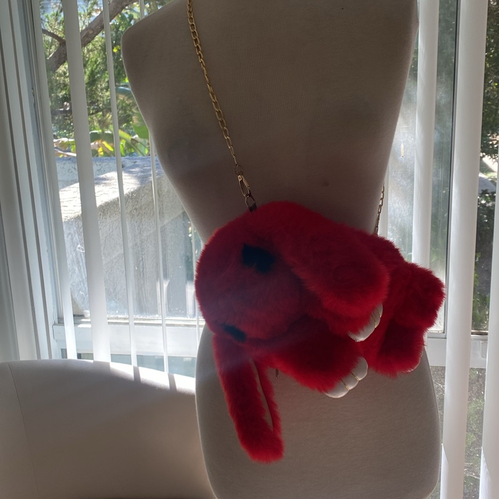 RED RABBIT 🐇 CHAIN BACKPACK 🎒 - Picture 8 of 8